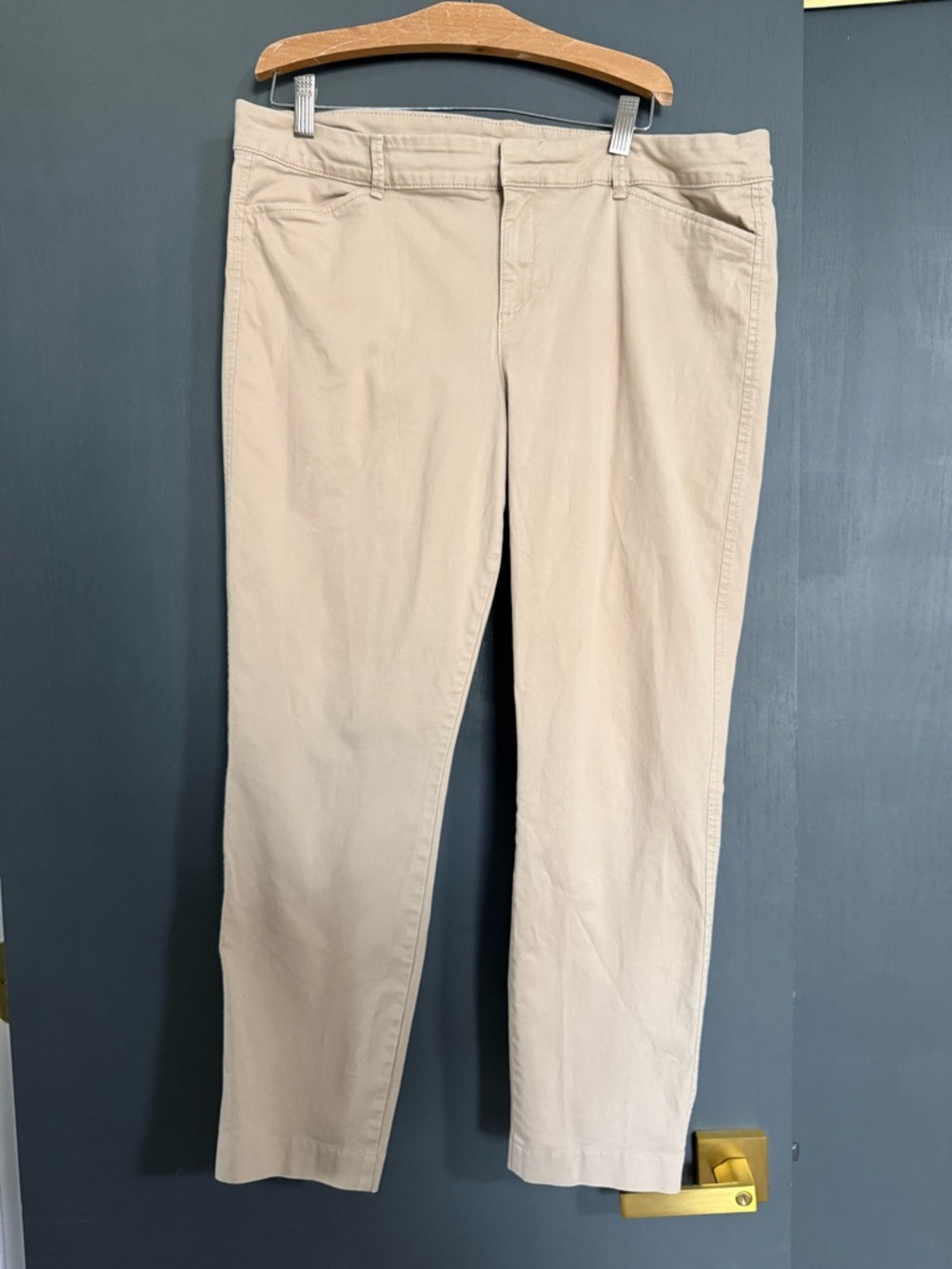 Old Navy Nude Pixie Pants Size 14 Stretchy Skinny Kahki Women’s Bottoms